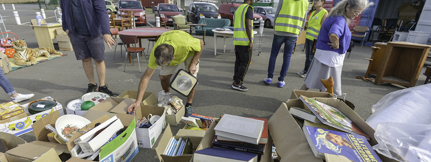 Journée vente ddes articles récupérés par le CJS à la décheterie du Valon d'Arty