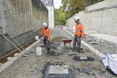 Rue de l'Abreuvoir. - Agrandir l'image 33 sur [117], fenêtre modale