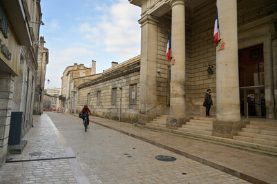 Rue du Palais - Agrandir l'image 14 sur [117], fenêtre modale