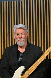 Dominique Braud Guitare basse